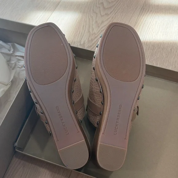 Lucky Brand Tan Clog Heels Dusty Sand Essex Croco Leather NWT Size 11M - Picture 9 of 9